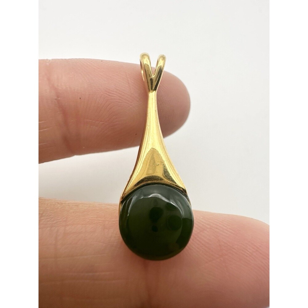 Vintage Natural Nephrite Jade Pendant Gold Tone